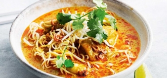 Spicy-Thai-Minced-Pork-Curry-Noodles